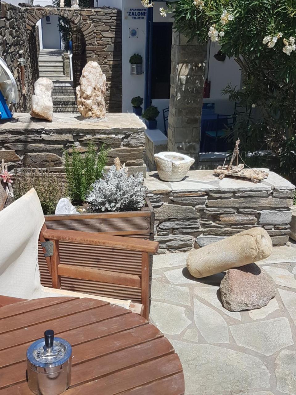 Tinos Apartments Zalonis Agios Ioannis  Eksteriør billede